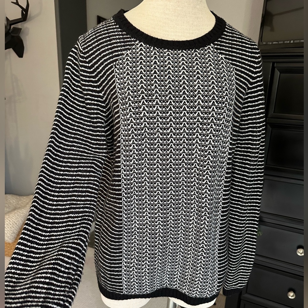 J. Crew black and white sweater, size large - Picture 3 of 10